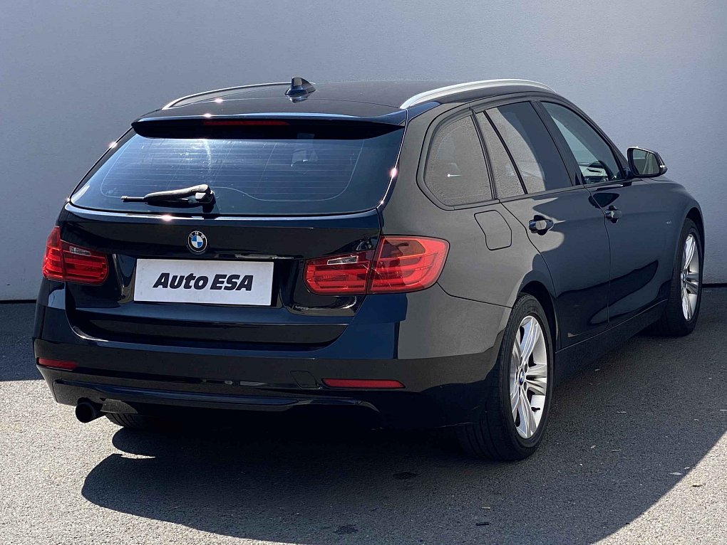 BMW Řada 3 2.0i  320i