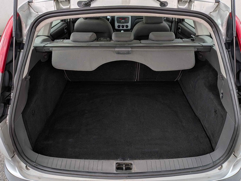 Ford Focus 1.6i 