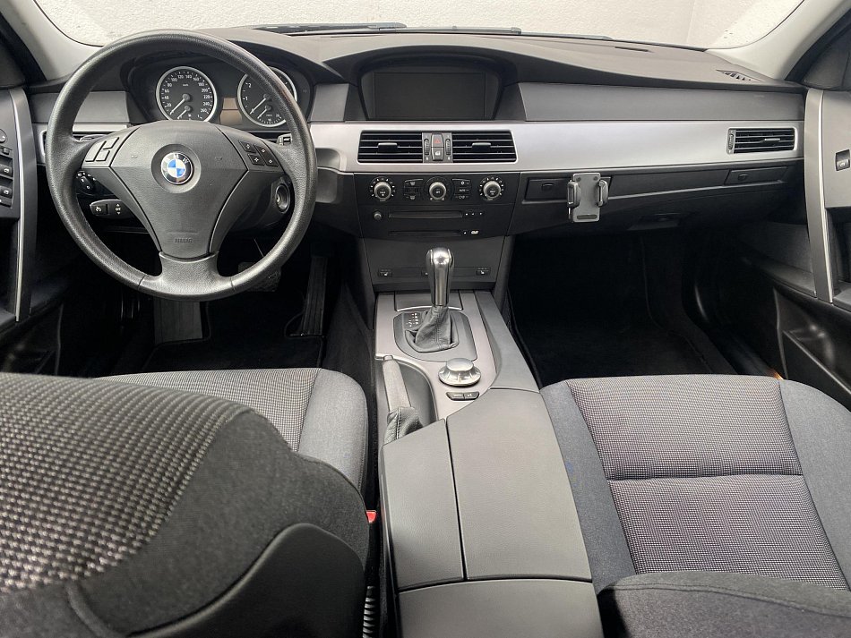 BMW Řada 5 2.5  525 i