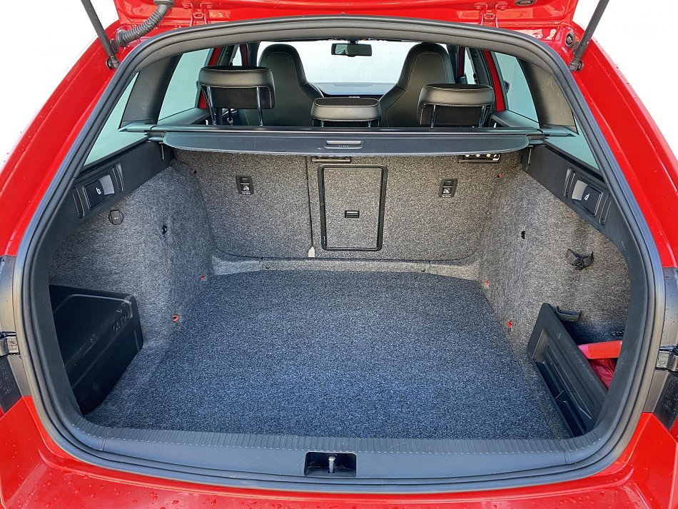Škoda Octavia III 2.0 TDi RS