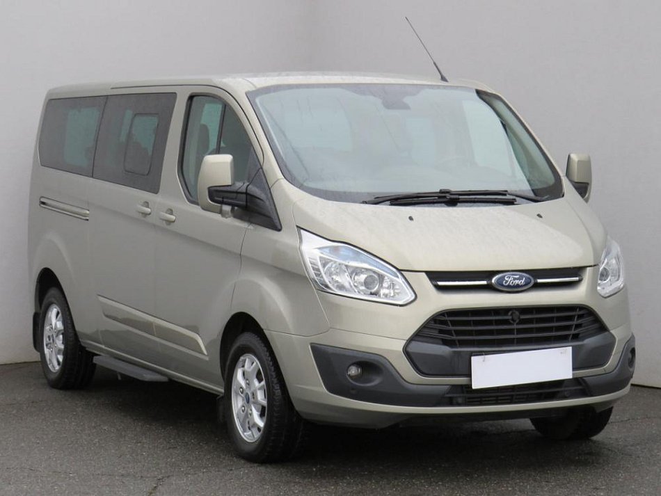 Ford Tourneo Custom 2.2TDCi Trend L2
