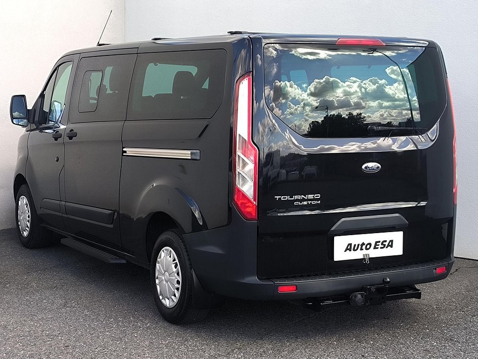 Ford Tourneo Custom 2.2TDCi Trend L2