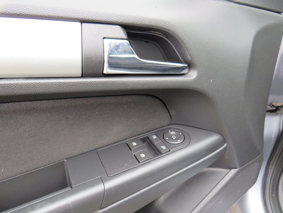Opel Astra 1.6i 