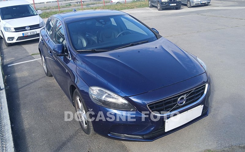 Volvo V40 2.0 D2 