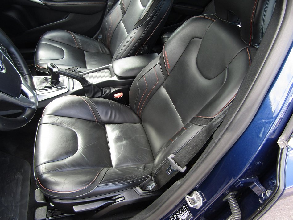 Volvo V40 2.0 D2 Ocean Race