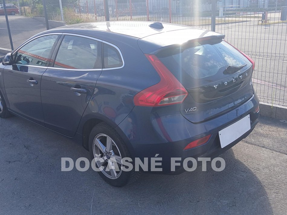 Volvo V40 2.0 D2 