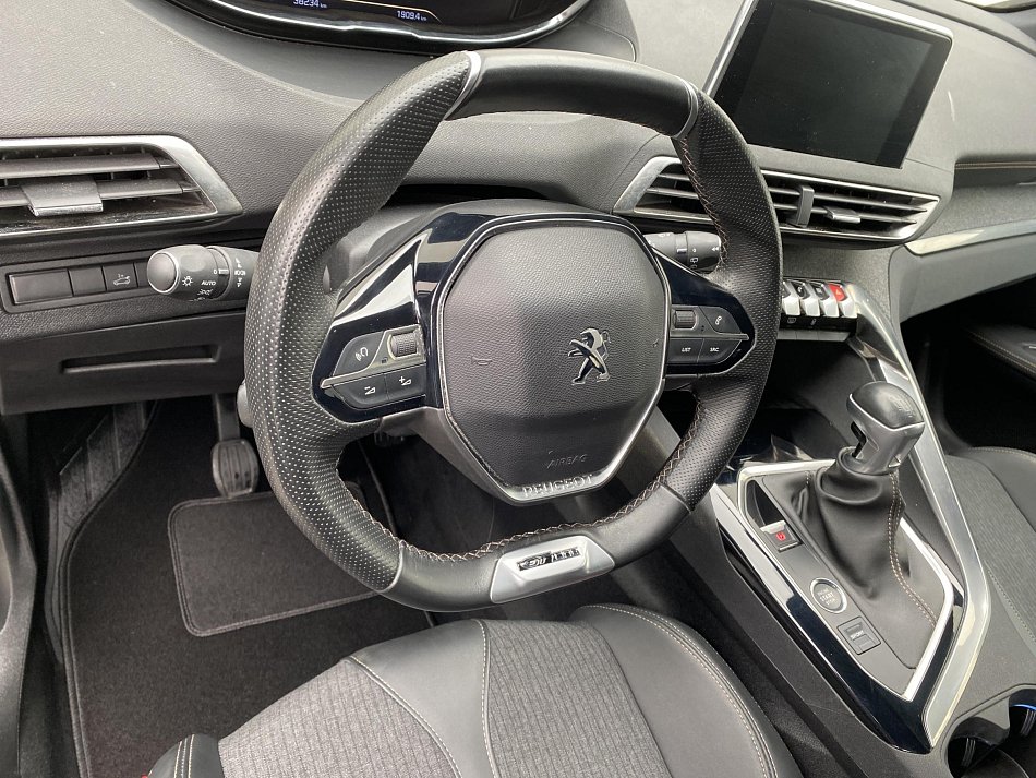 Peugeot 3008 1.2 PT GT Line