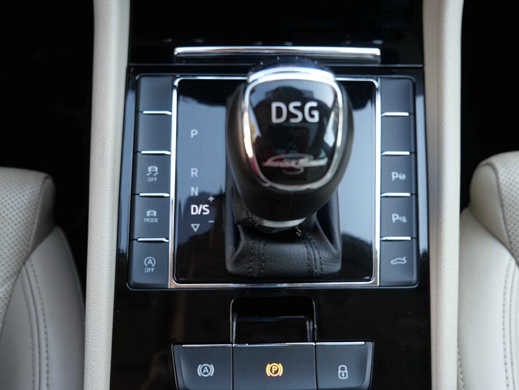 Škoda Superb III 2.0 TSi L&K 4x4