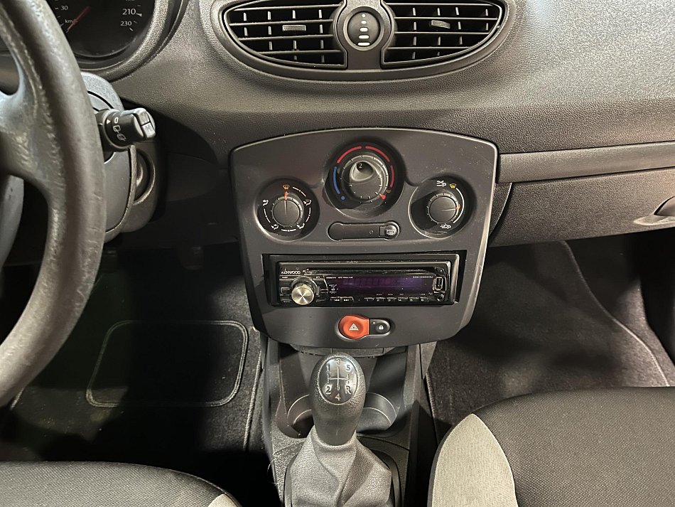 Renault Clio 1.2i 