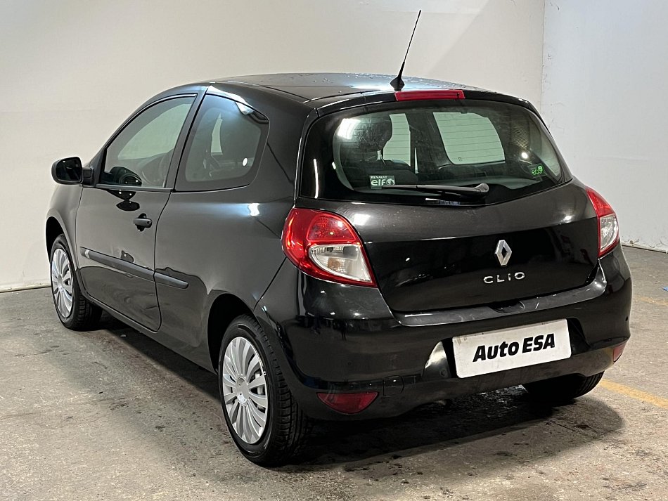 Renault Clio 1.2i 