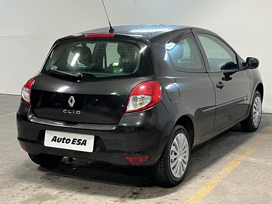 Renault Clio 1.2i 