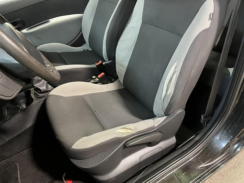 Renault Clio 1.2i 