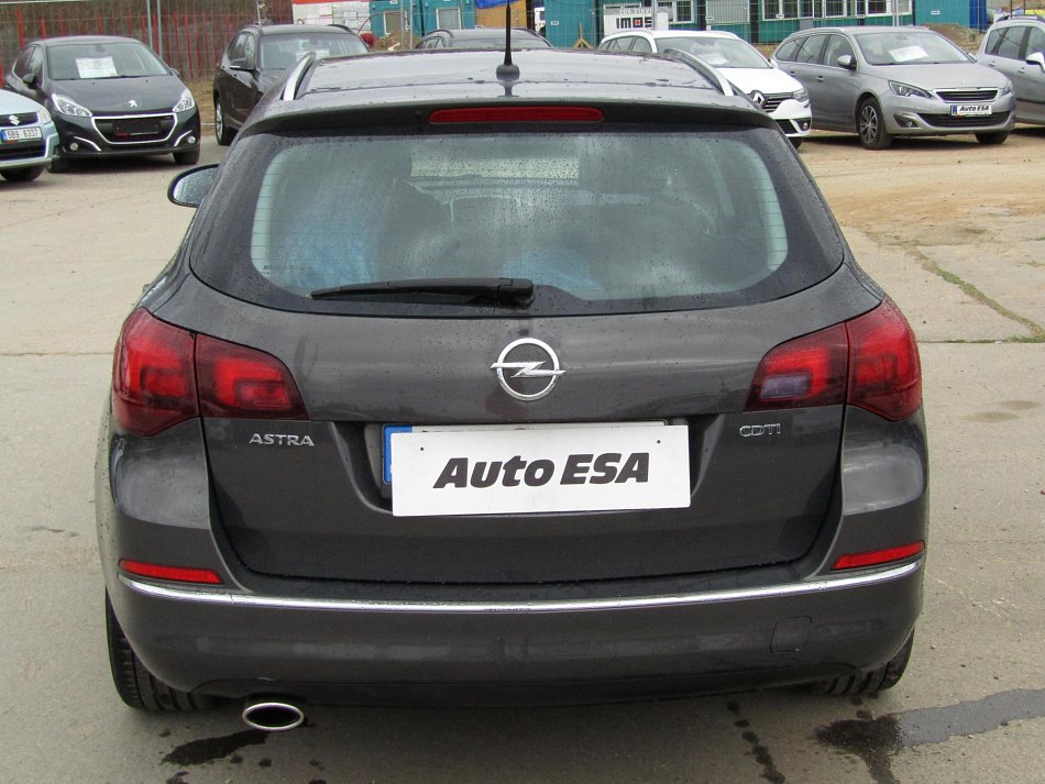 Opel Astra 2.0 CDTi 