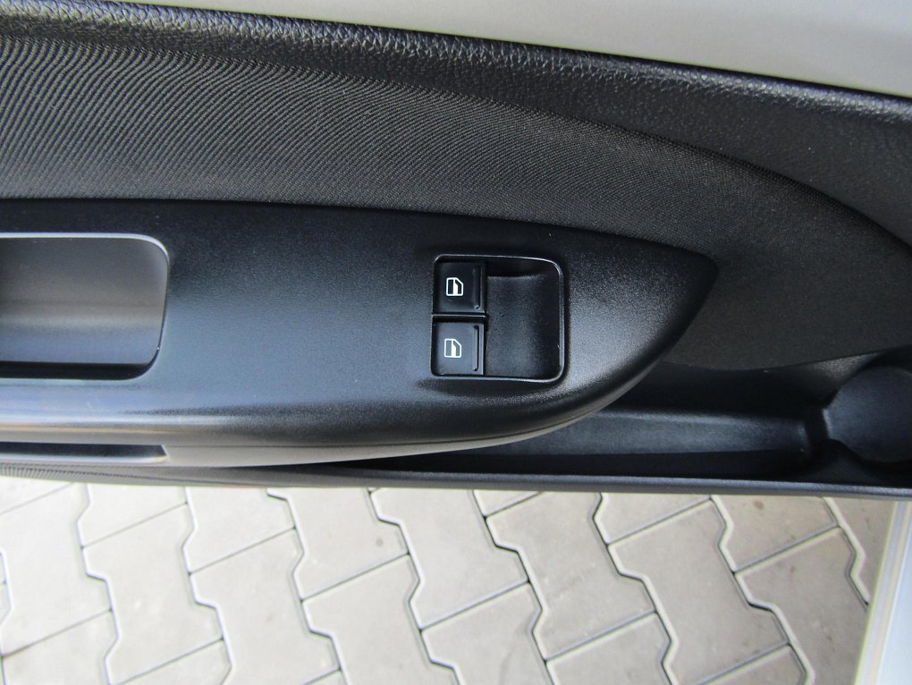 Škoda Octavia II 1.6 MPi 