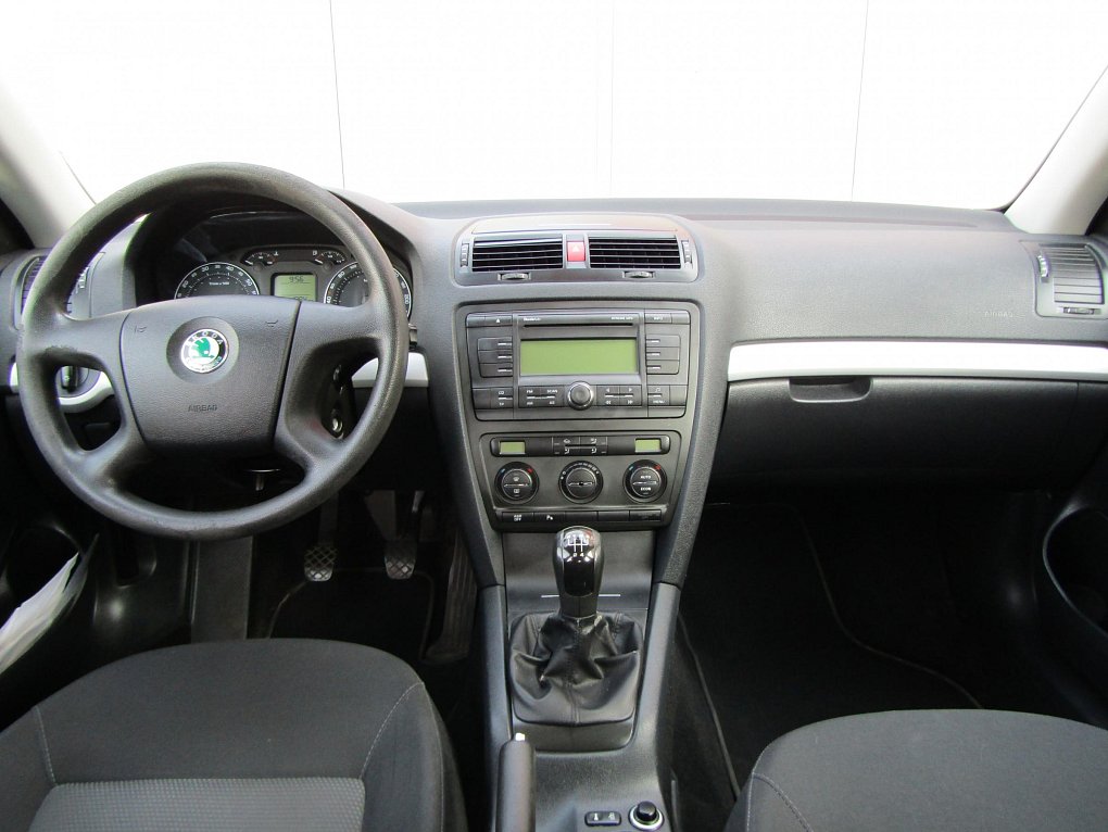 Škoda Octavia II 1.6 MPi 