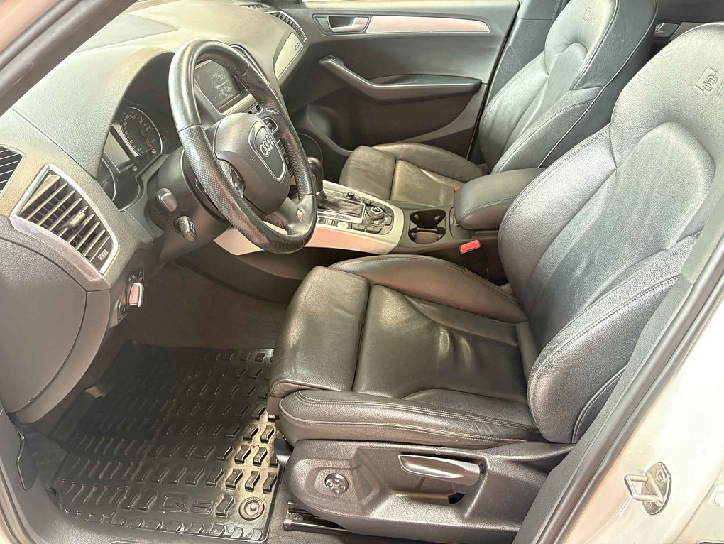 Audi Q5 2.0TFSi  Quattro