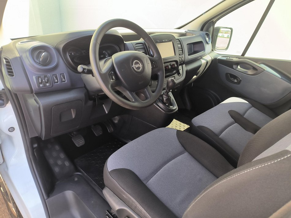Opel Vivaro 1.6CDTi  DÍLNA SORTIMO
