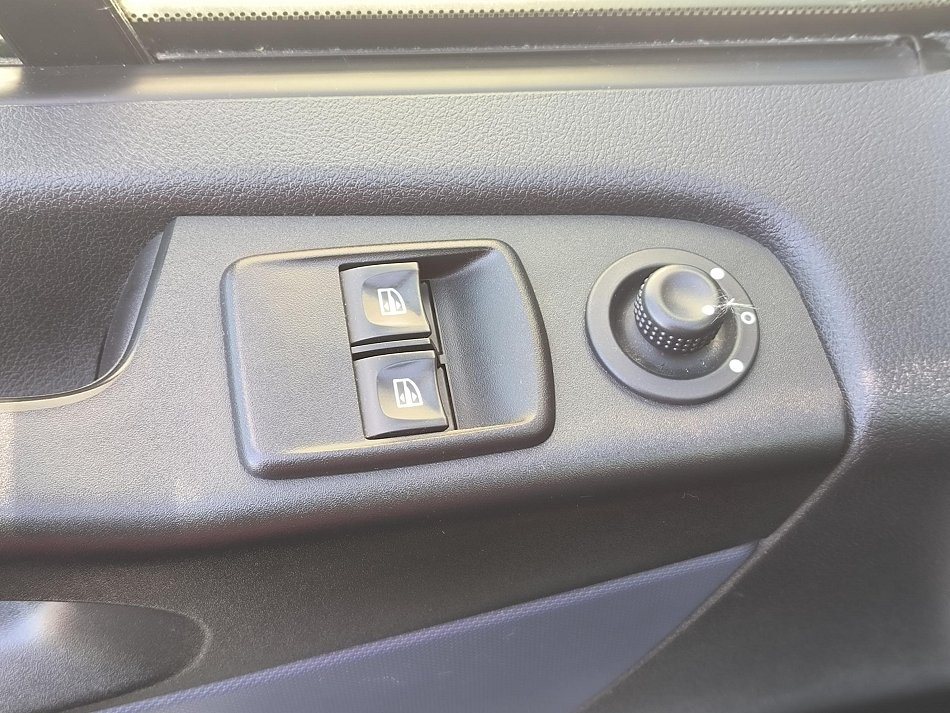 Opel Vivaro 1.6CDTi  DÍLNA SORTIMO