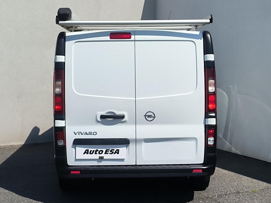Opel Vivaro 1.6CDTi  DÍLNA SORTIMO