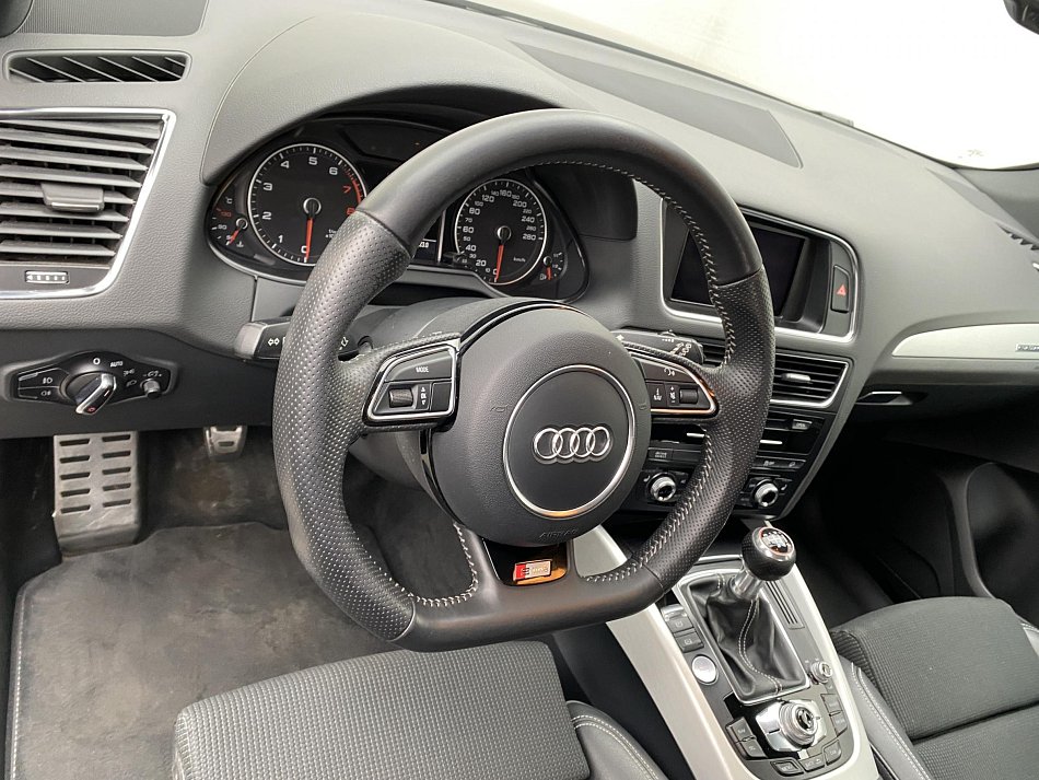 Audi Q5 2.0TFSi S-line Quattro