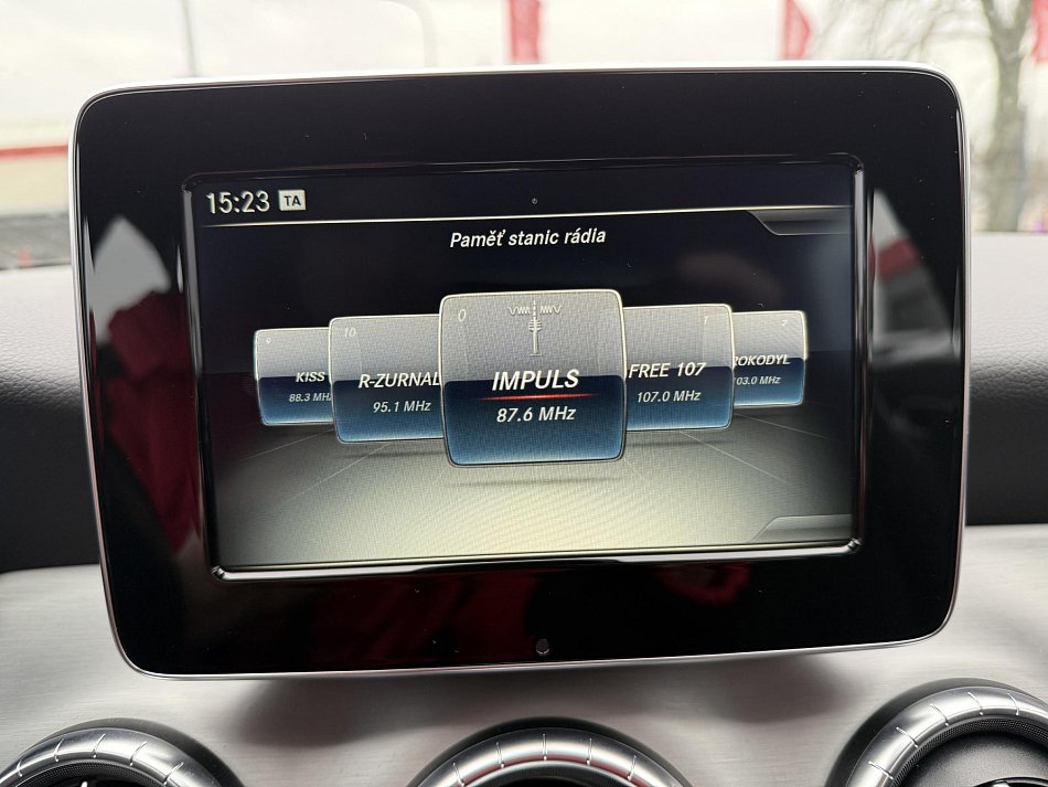 Mercedes-Benz CLA 2.2CDI  200d 4mat