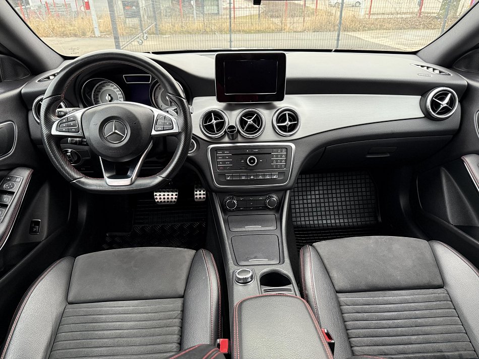 Mercedes-Benz CLA 2.2CDI  200d 4mat