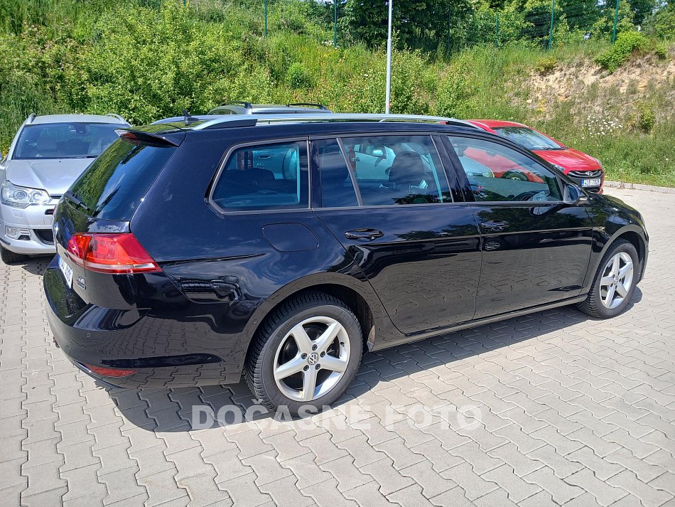 Volkswagen Golf 1.6 TDi 
