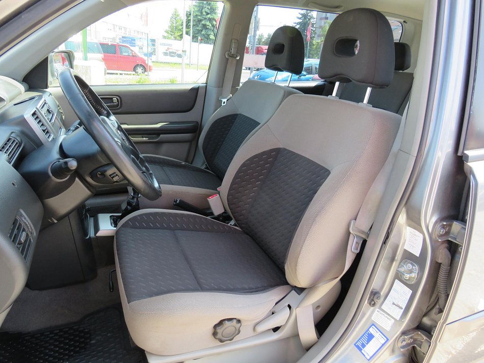 Nissan X-Trail 2.2 dCi  4x4