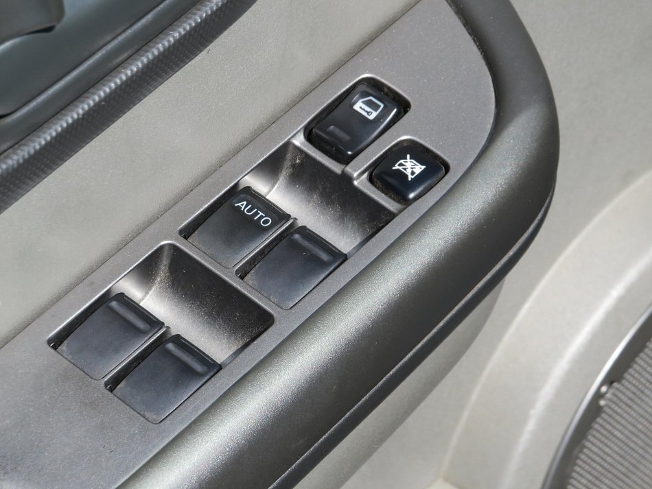 Nissan X-Trail 2.2 dCi  4x4