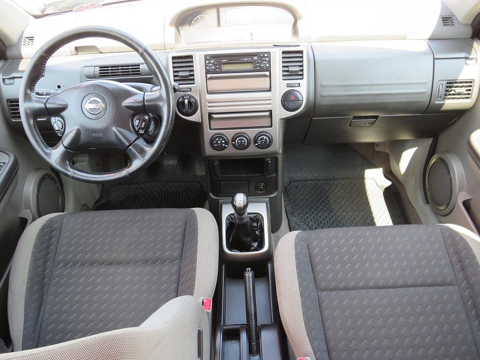 Nissan X-Trail 2.2 dCi  4x4