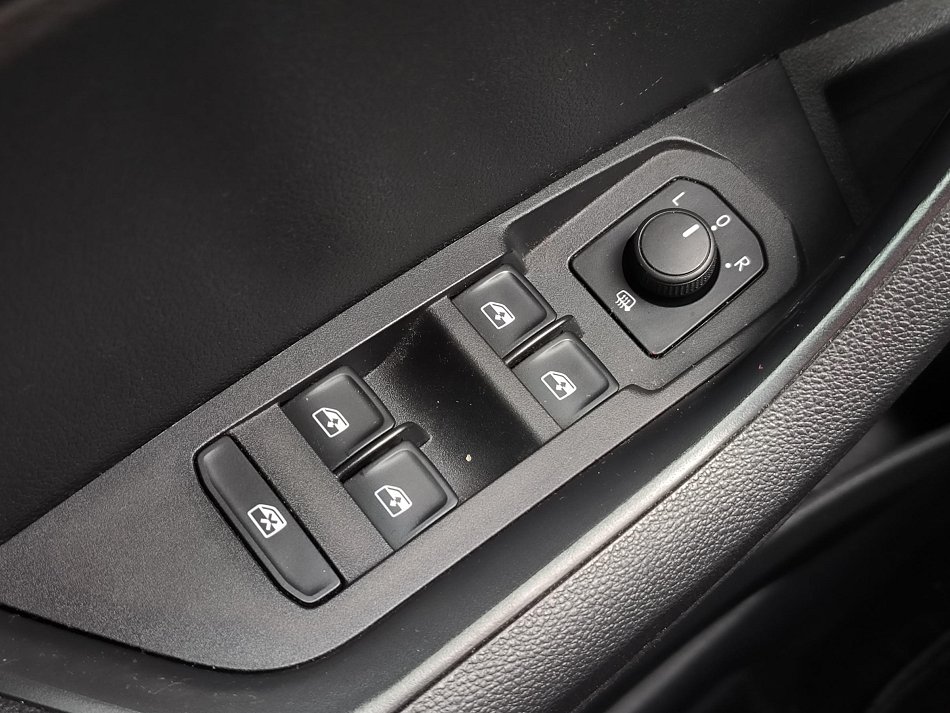 Škoda Karoq 1.6 TDi 