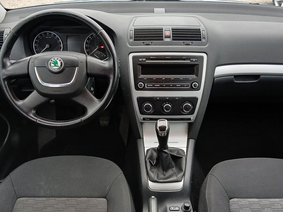 Škoda Octavia II 1.6 TDi Ambiente