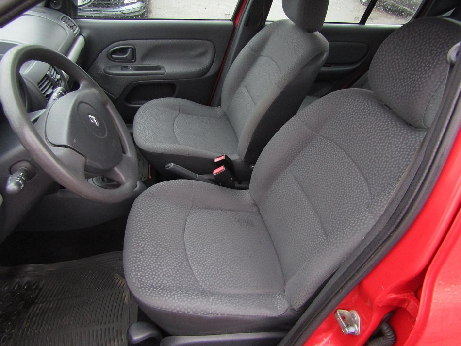 Renault Clio 1.2i 