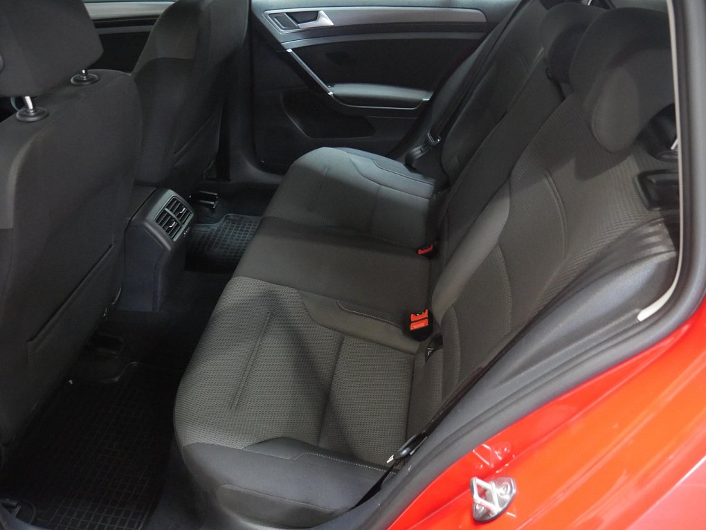 Volkswagen Golf 1.4 TSi 