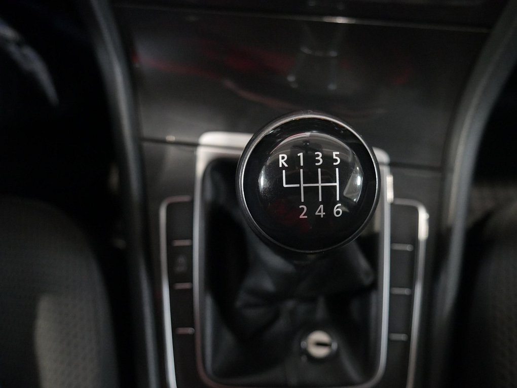 Volkswagen Golf 1.4 TSi 