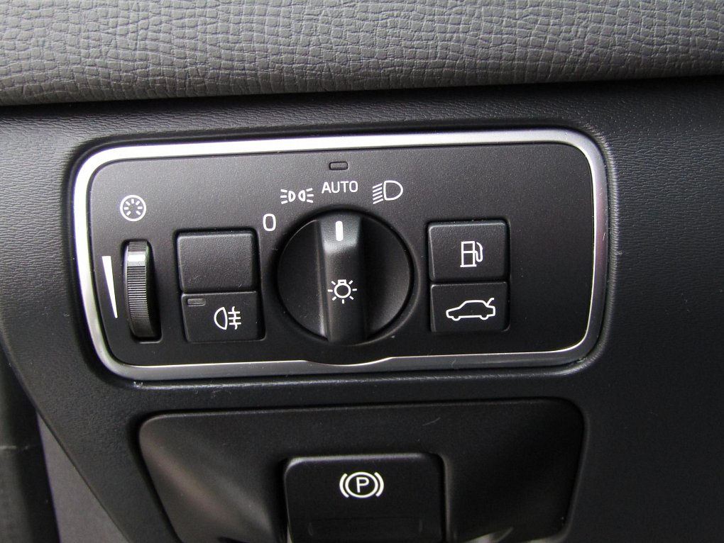 Volvo XC60 2.0 D4 Momentum