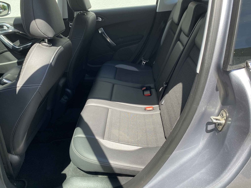 Peugeot 2008 1.2PT Allure