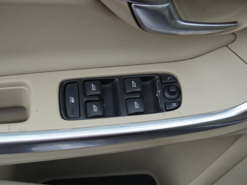 Volvo V60 2.0D 
