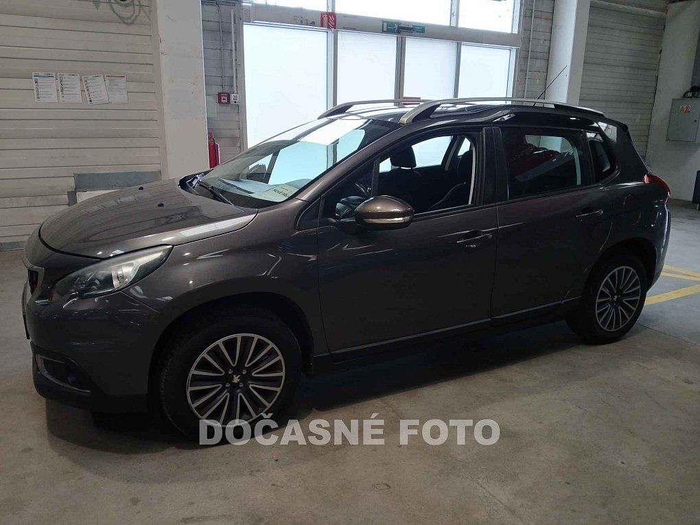 Peugeot 2008 1.2 PT 