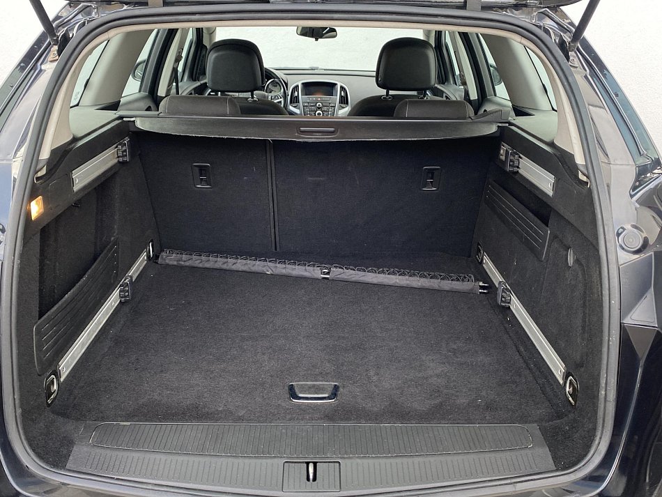 Opel Astra 1.4T 