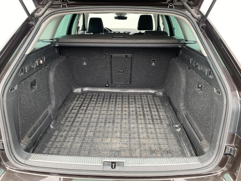 Škoda Superb III 2.0 TDi 