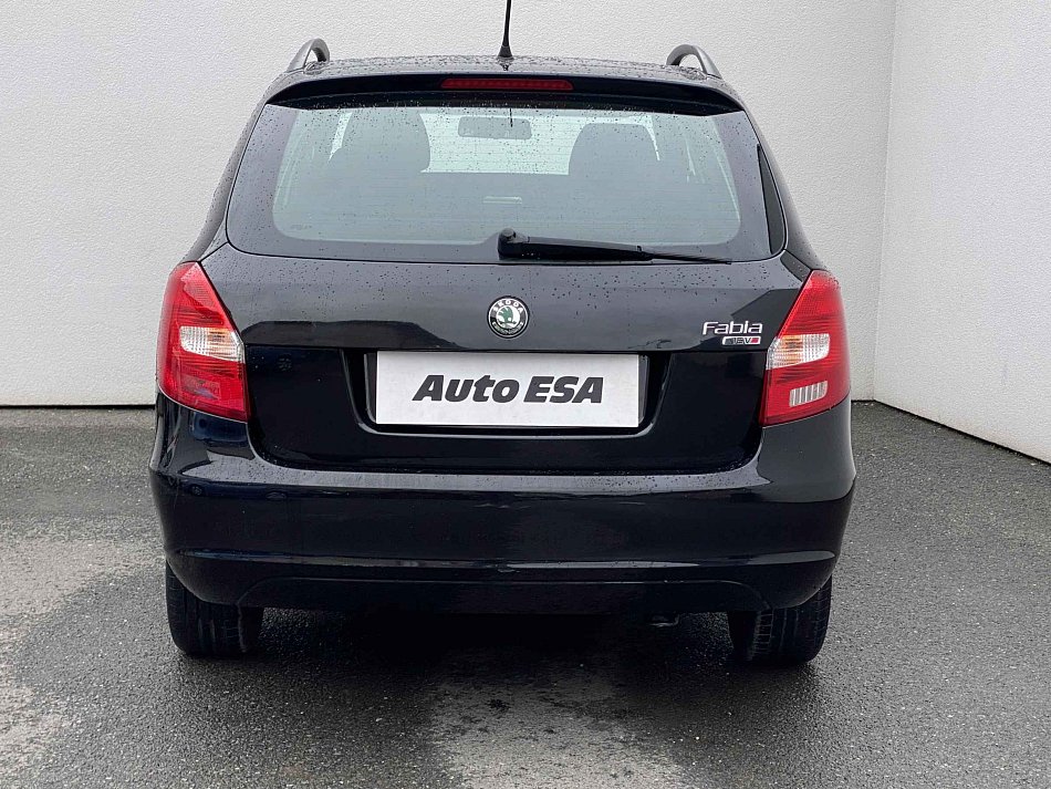 Škoda Fabia II 1.6 16V Ambiente
