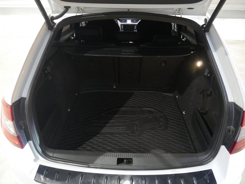 Škoda Octavia III 2.0 TDi RS