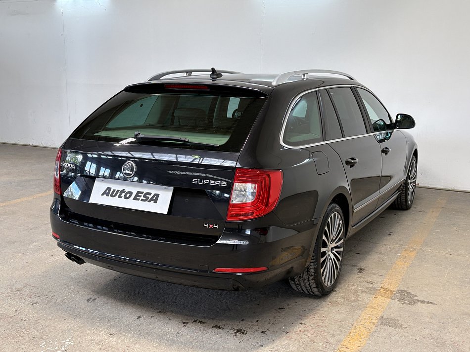 Škoda Superb II 2.0 TDi L&K 4x4