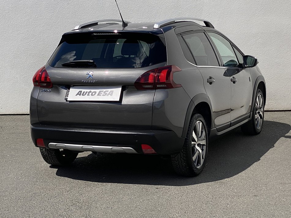 Peugeot 2008 1.2PT Crossway