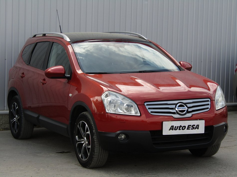 Nissan Qashqai 2.0 dCi  4x4, 7míst