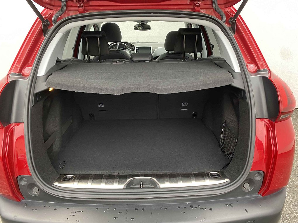 Peugeot 2008 1.2 PT Crossway