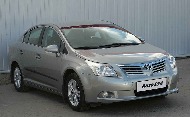 Toyota Avensis 1.8i 