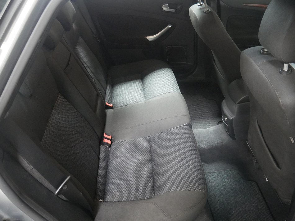Ford Mondeo 2.0 TDCi 