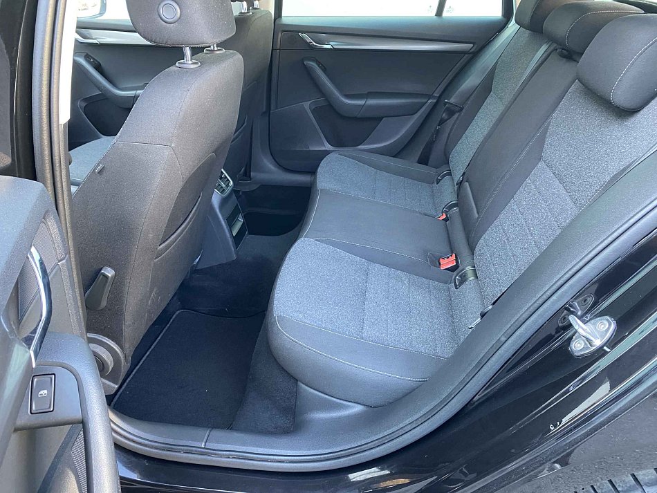 Škoda Octavia III 1.5 TSi Soleil
